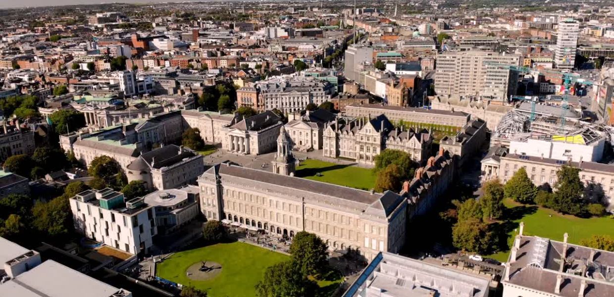 storia Trinity College
